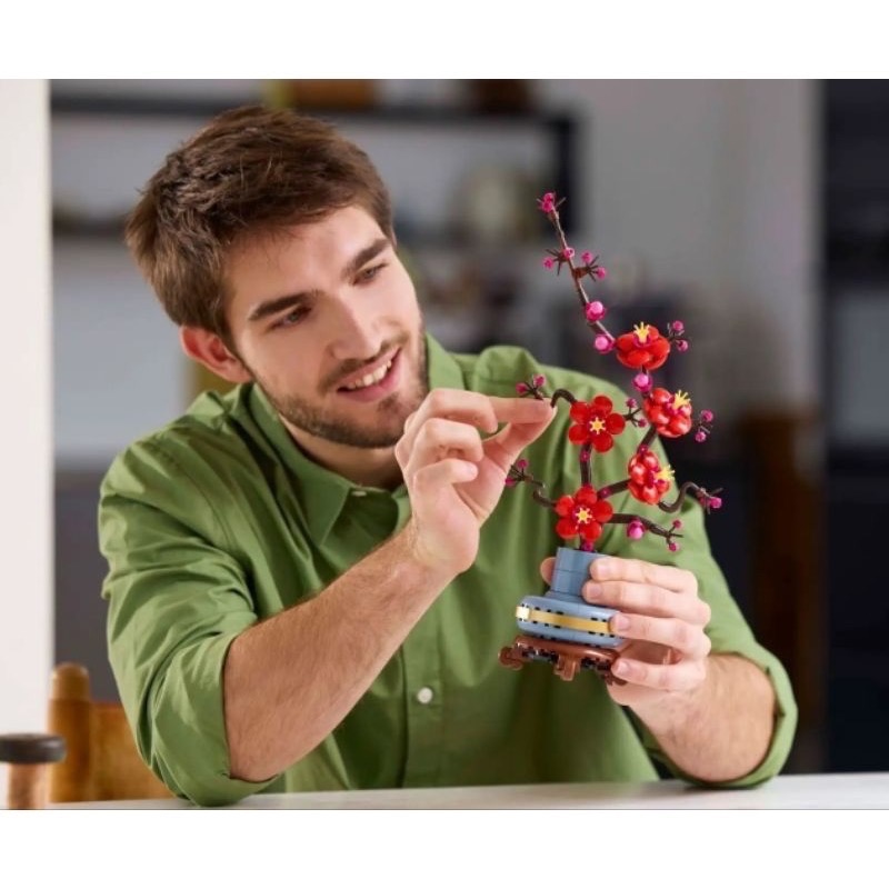 《屁桃柑仔店》現貨LEGO 10369 梅花 -ICONS系列-細節圖5