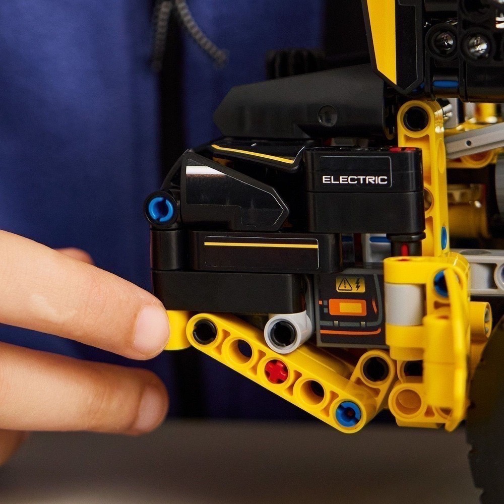 《屁桃柑仔店》現貨LEGO 42209 Volvo L120 Electric 輪式裝載機-科技系列-細節圖5