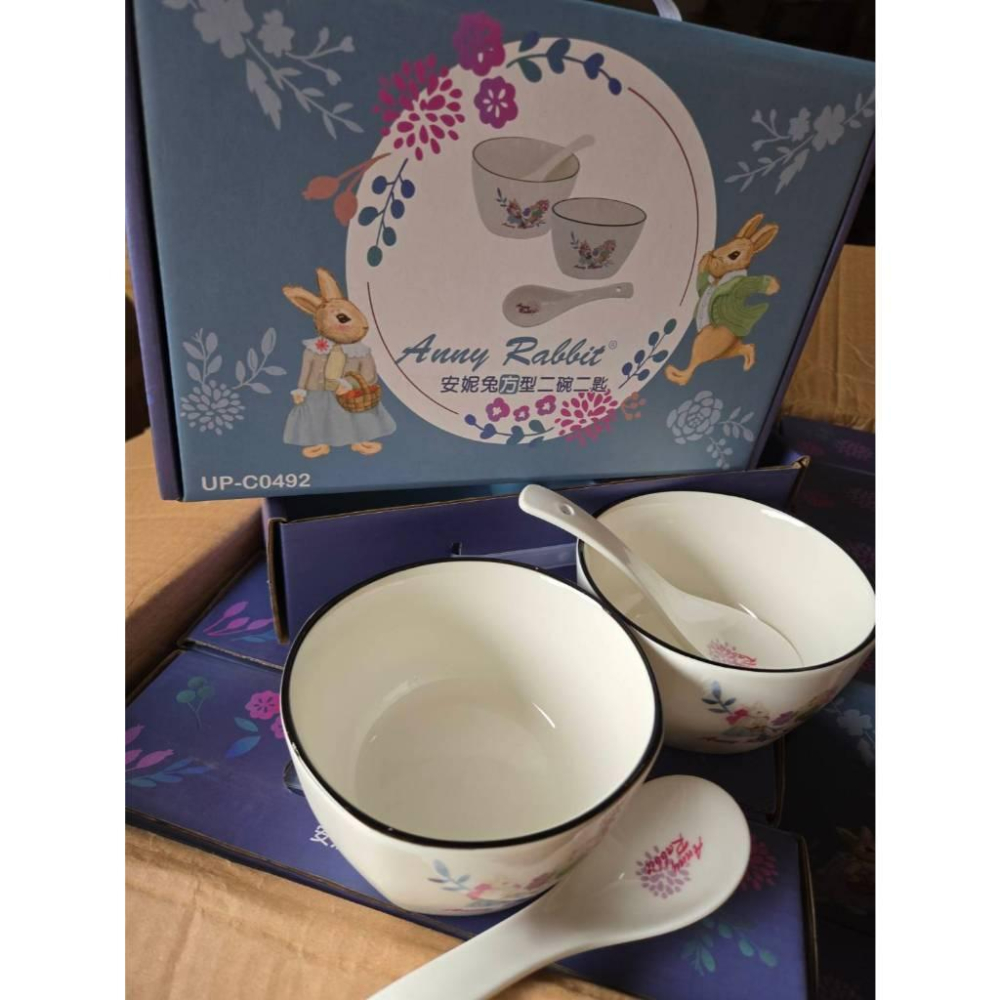 【現貨】安妮兔 方型二碗一匙組 餐具碗盤 禮盒組 瓷土湯碗 湯匙組合 UP-C0492-細節圖2