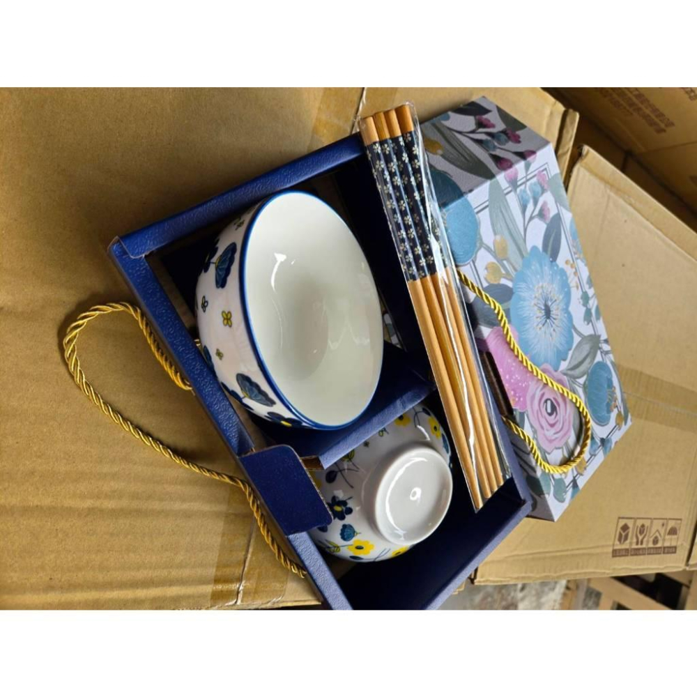 【現貨】 花繪碗筷組 禮盒包裝 2個碗+2雙筷 精美餐具組 適合婚禮回禮 喬遷禮品 新年送禮-細節圖3