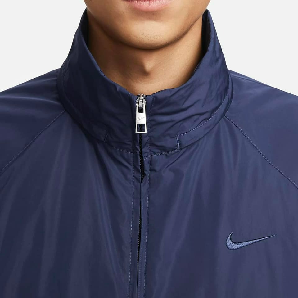 【大力好物】Nike Swoosh  藍白 男裝 中性 風衣外套 連帽外套 防潑水 帽可收 FB7878-410-細節圖4