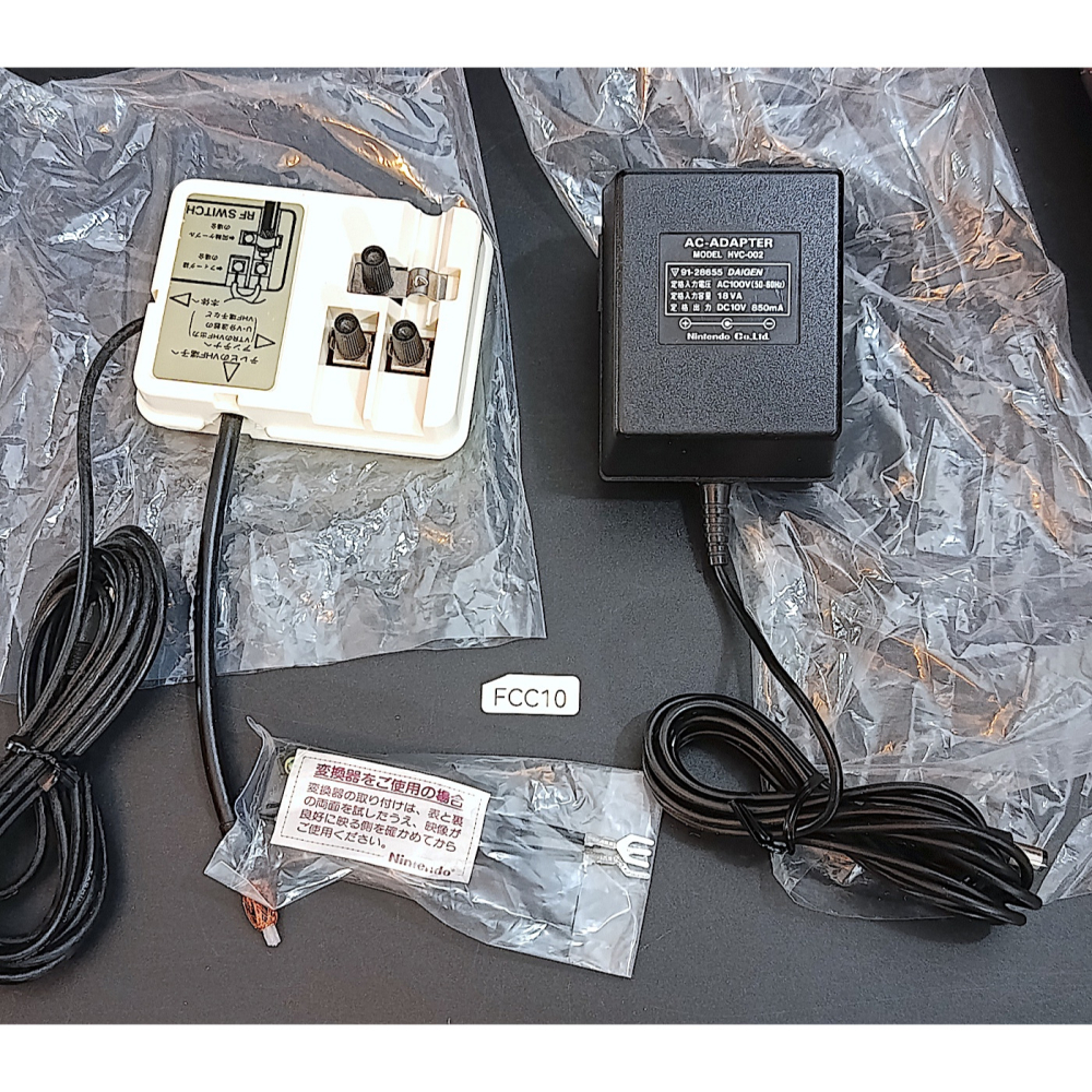 盒裝,方塊機 四角按鈕,1983初始機/任天堂紅白機,有保證書/功能正常,RF輸出無改機-細節圖7