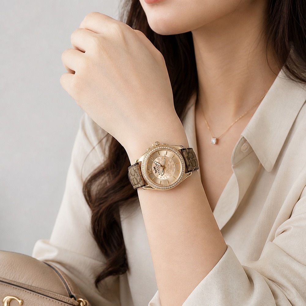COACH Boyfriend 經典LOGO緹花織布晶鑽腕錶34mm(金/桃心木咖色)-細節圖2