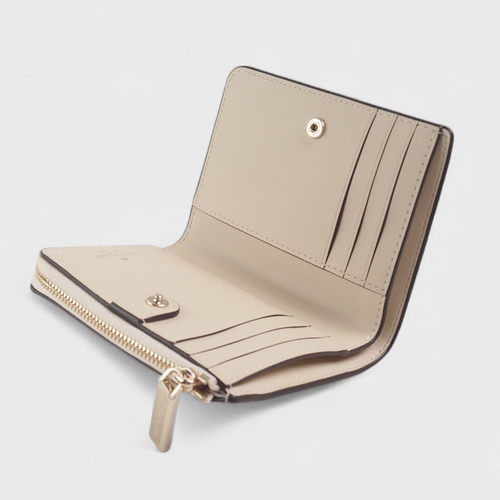 KATE SPADE經典幸運草花紋LOGO防刮壓釦短夾(質感奶茶色 熱賣新款)-細節圖7