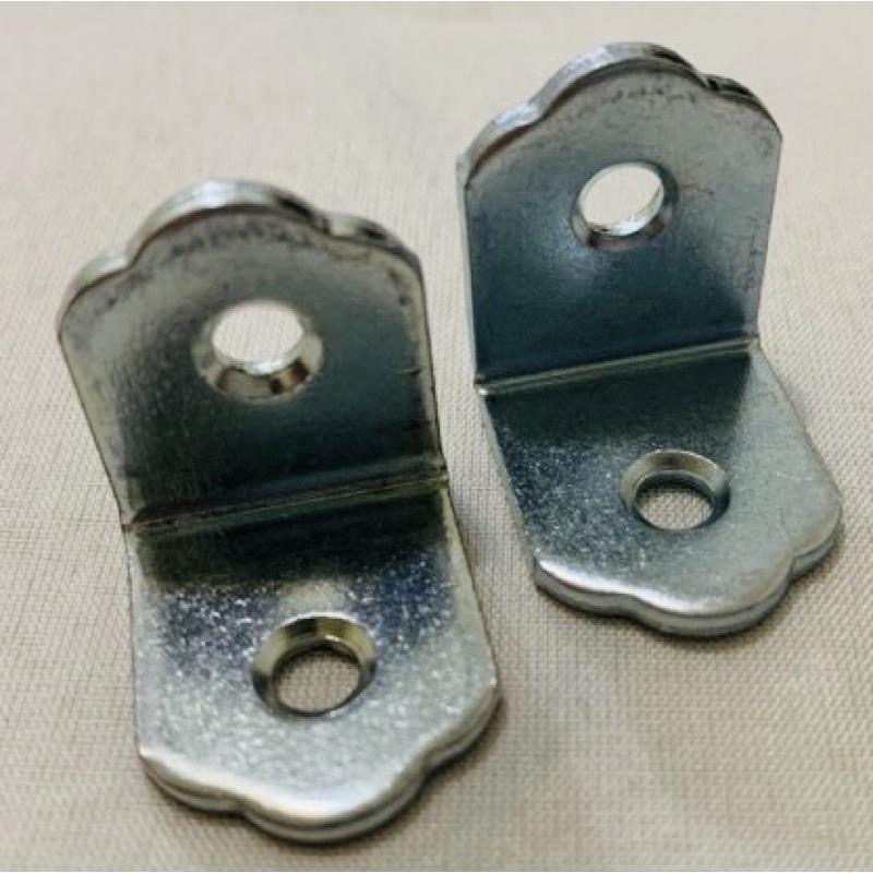 花型 L型角鐵 內角鐵 固定角鐵 固定鐵片 木工木作 DIY 補強鐵片 角碼 古黑 鍍鋅 附螺絲⋯-細節圖4
