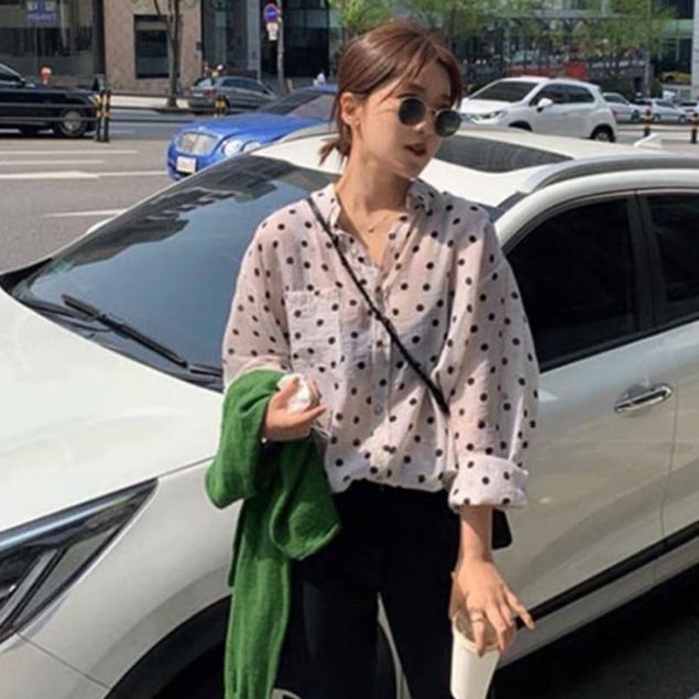 ✨台灣現貨✨點點杏色 波點 簡單時尚款襯衫 防曬上衣 女生衣著-細節圖2