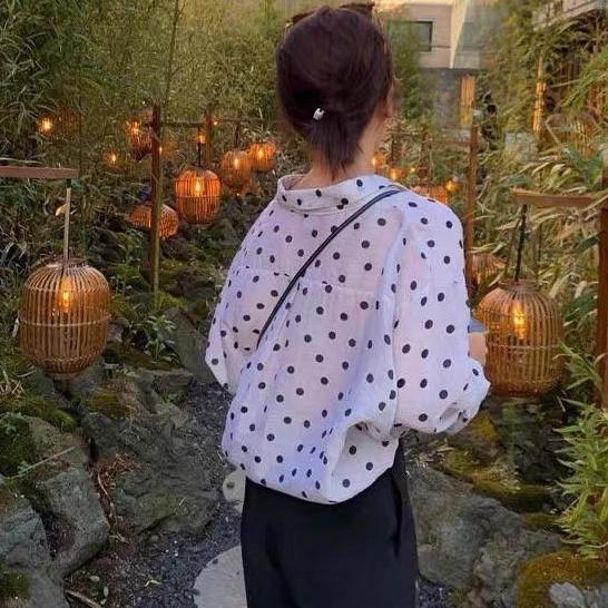 ✨台灣現貨✨點點杏色 波點 簡單時尚款襯衫 防曬上衣 女生衣著-細節圖5