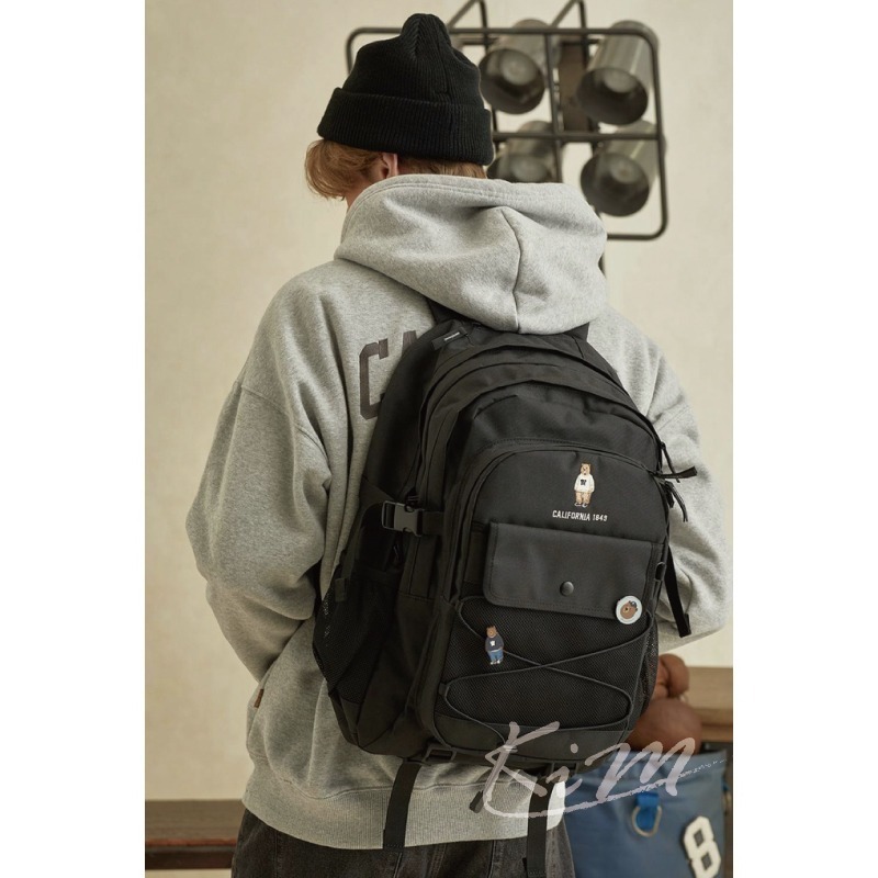 韓國WHO.A.U 熊熊 刺繡 背包 網格透視後背包 書包 旅行包who a u男女通用-細節圖11