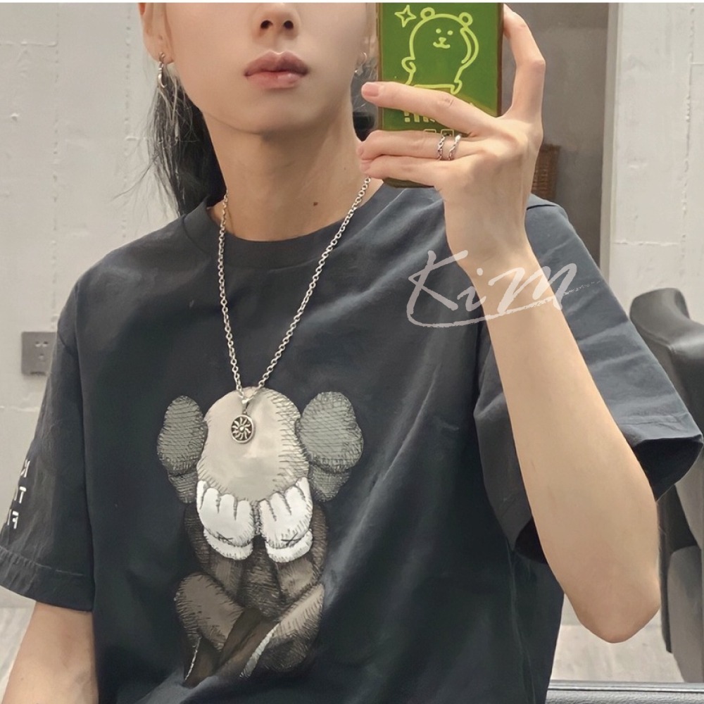 Kaws x UT Uniqlo 2021 短Tee 展覽會聯名日本限定- Kim日韓連線