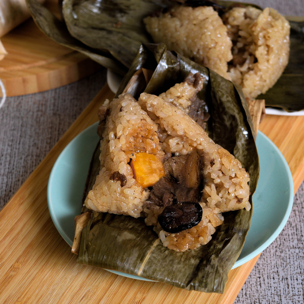 ★鄉港食品/米食文創館★三寶蛋黃肉粽(10粒) 傳統米食  端午節肉粽 粽子 肉粽推薦【冷凍】-細節圖2