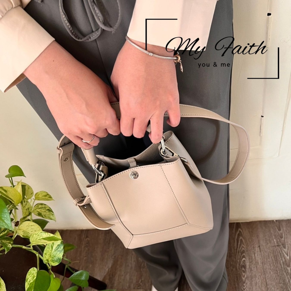 【MY FAITH】韓國真皮精美水桶包 現貨 台灣賣家 高質感 通勤上班 素面純色  腋下包 相機包 INS 媽媽包-細節圖10