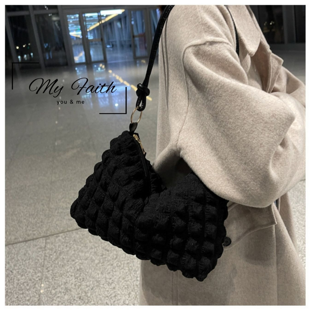 【MY FAITH】韓版泡泡腋下皺褶包 現貨 台灣賣家 高質感 通勤上班 素面純色  腋下包 相機包 INS-細節圖3