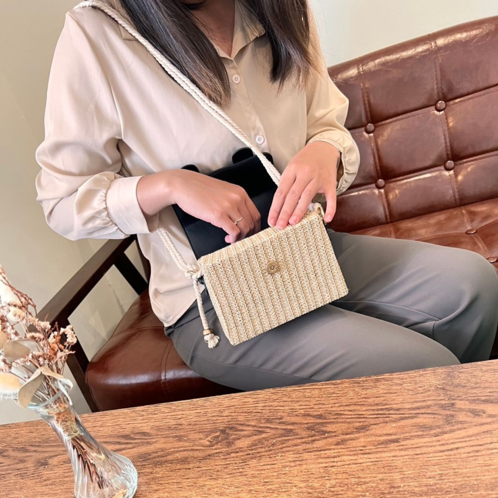 【MY FAITH】泰國藤蔓編織包 現貨 台灣賣家 高質感 通勤上班 素面純色  腋下包 相機包 INS 小方包-細節圖9