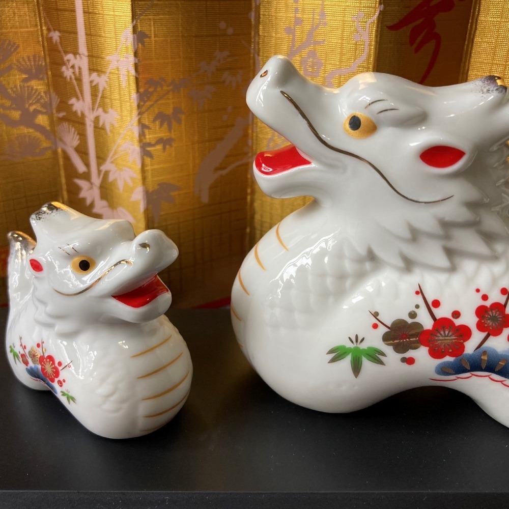 小仔的玩具窩★緣起物「現貨」藥師窯 辰年 龍 白祥招福辰（松竹梅・親子） 十二生肖擺飾 新春賀禮 白瓷-細節圖4