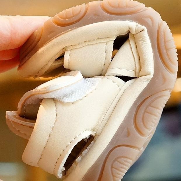 ↖快速出貨↗ 韓風奶油系小熊啾啾鞋  包頭涼鞋 叫叫鞋 小熊嬰兒學步鞋 女寶寶 軟底 防滑牛津底 走路會嗶嗶笛子聲-細節圖5