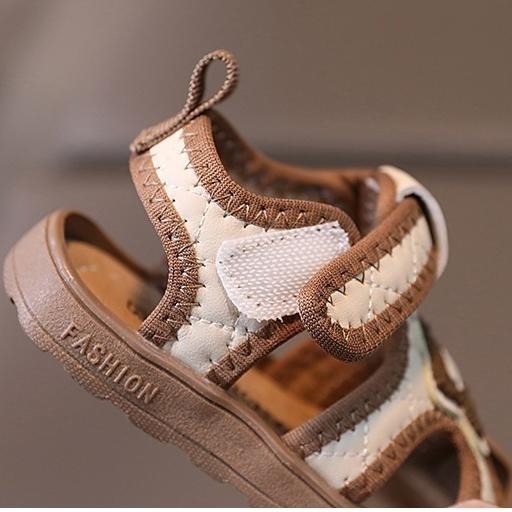 🌊 快速出貨⚡ 韓國ig 星星菱格兒童透氣包頭涼鞋 軟底 男女童 寶寶鞋 簡約0-3歲 防踢包頭 夏天童鞋-細節圖7