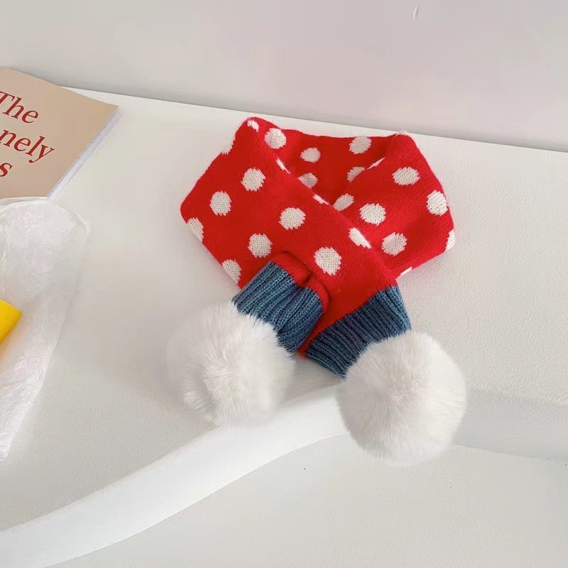 KT媽咪奶粉用品團購-台灣現貨，寶寶保暖圍巾，超萌球球拼色交叉圍巾，冬天保暖脖圍，兒童圓點針織交叉圍巾，寒流必備圍巾-規格圖1