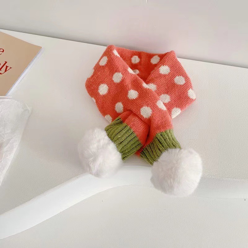 KT媽咪奶粉用品團購-台灣現貨，寶寶保暖圍巾，超萌球球拼色交叉圍巾，冬天保暖脖圍，兒童圓點針織交叉圍巾，寒流必備圍巾-規格圖1