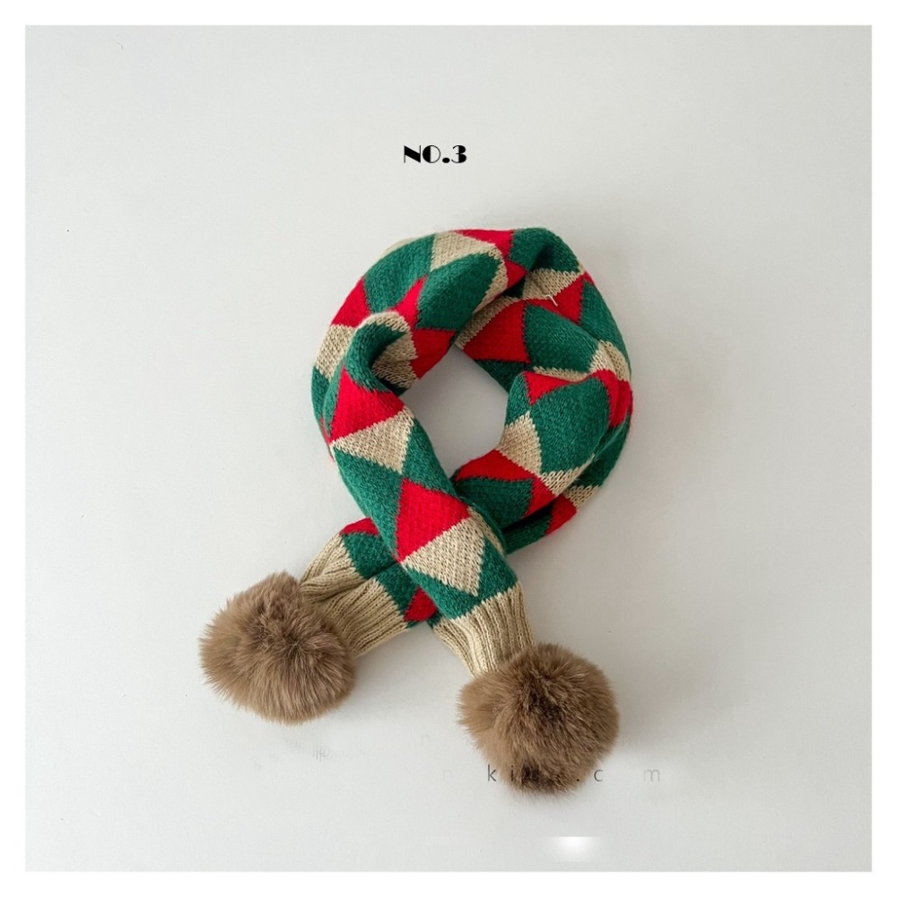 KT媽咪奶粉用品團購-台灣現貨，寶寶保暖圍巾，韓風超萌球球拼色交叉圍巾，冬天保暖脖圍，兒童針織交叉圍巾，寒流必備圍巾-規格圖9