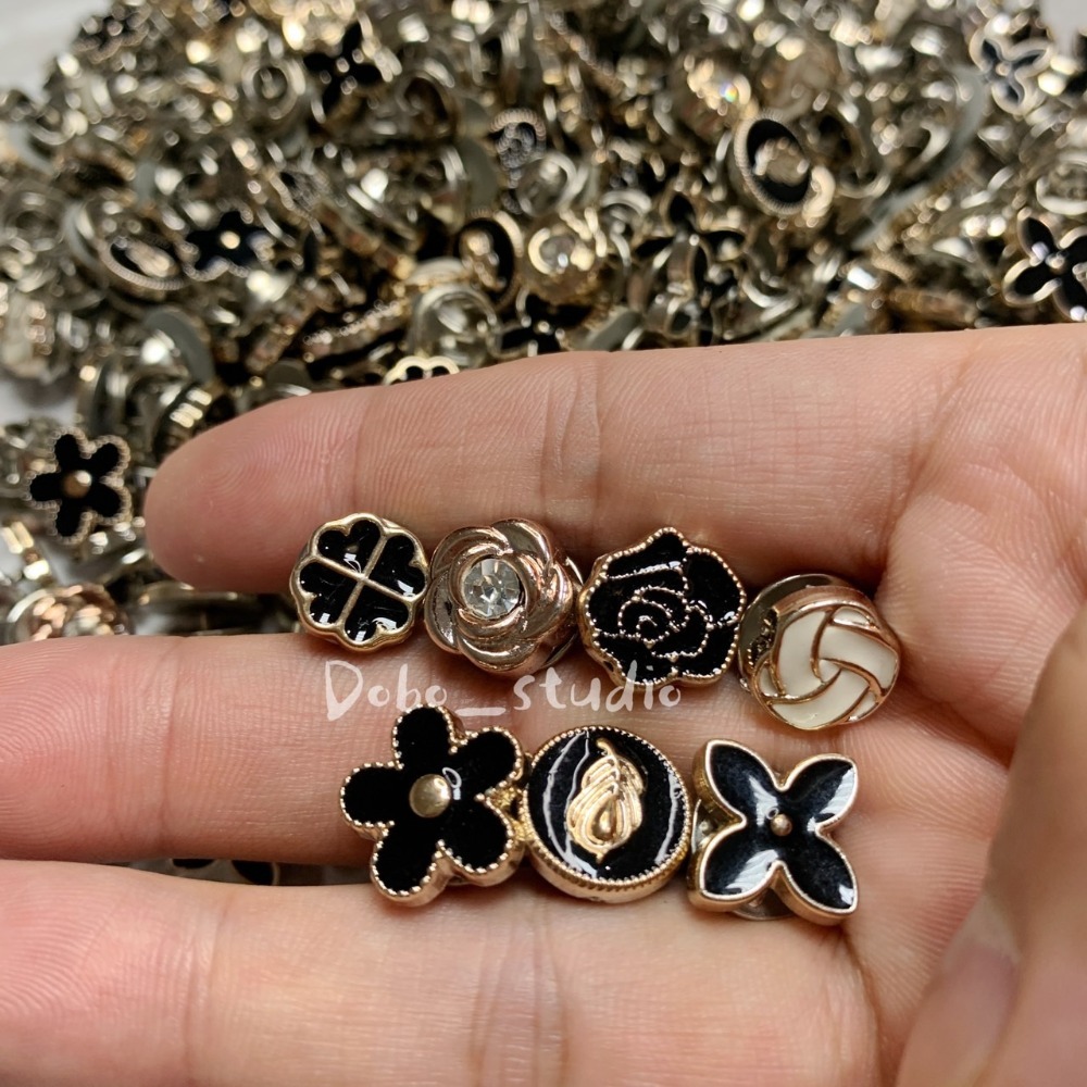 鳥我一下好嗎🍀防走光小胸針 韓風 隱形胸針 小圖釘 暗扣 徽章 胸針別針 免縫扣 收腰鈕扣 胸針 珍珠 配飾 百搭別針-細節圖7