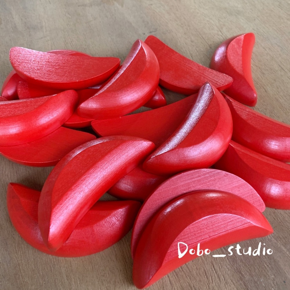 鳥我一下好嗎🍀櫸木筊杯 傳統筊杯 祈願 神明問事 拜拜祈福 神明廳擺件 木筊 拜拜 交換禮物 擲杯 無聊玩具 素面聖杯-細節圖3