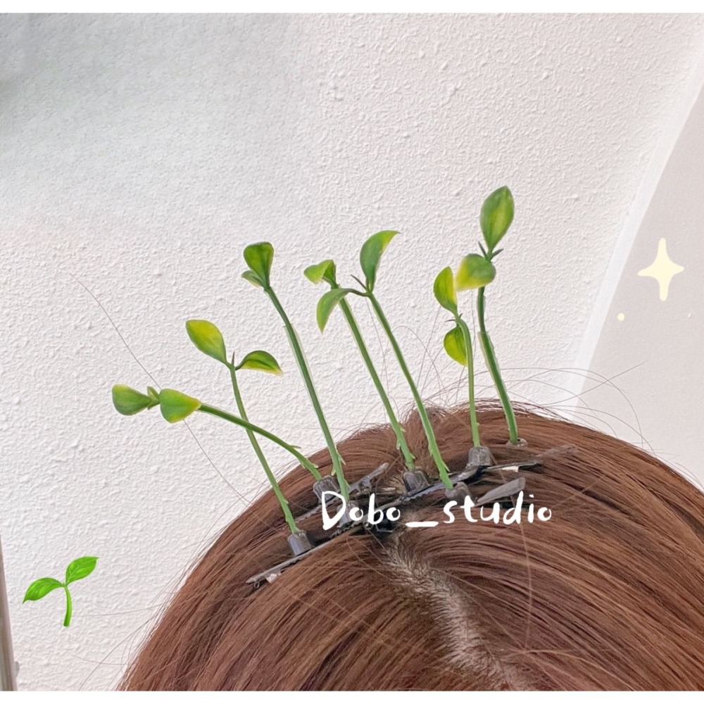鳥我一下好嗎🍀萌趣小草髮夾 賣萌神器 仿真槙物 可愛髮飾 碎髮夾 學生 小草 夾子 發芽小草 髮飾 裝飾 搞怪 惡搞-細節圖4