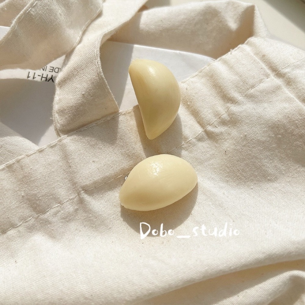 鳥我一下好嗎🍀仿真蒜頭髮夾 小髮夾 碎髮夾 造型夾 食物模型 鴨嘴夾 大蒜劉海夾 搞怪髮夾 迷你瀏海夾 頭髮夾 側邊夾-細節圖3