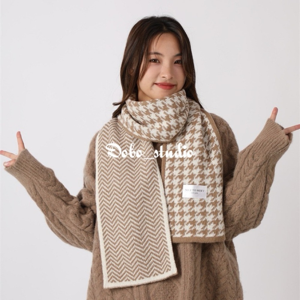 鳥我一下好嗎🍀波紋千鳥格圍巾 韓國針織圍巾 冬季女圍巾 抗寒 保暖圍脖 圍脖 脖圍 針織圍脖 脖套 毛線圍脖 保暖脖圍-細節圖2