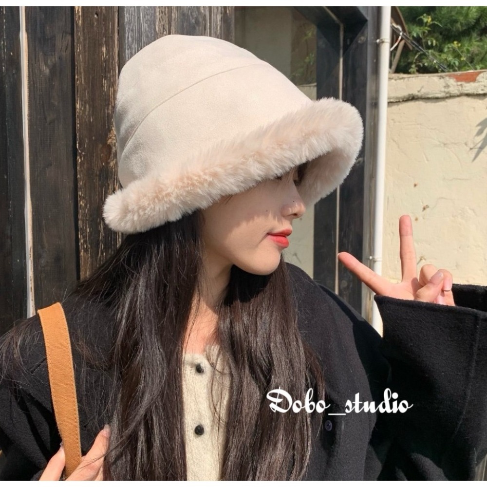 鳥我一下好嗎🍀毛絨護耳蒙古帽 韓國 穿搭必備 防曬帽 秋冬護耳帽 加厚保暖帽 女時尚帽 保暖毛帽 禦寒帽 內絨針織帽-細節圖4