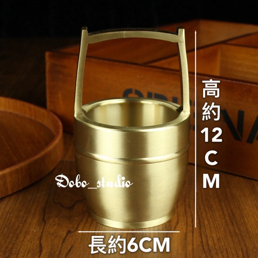 鳥我一下好嗎🍀特大號黃銅水桶 黃銅制品 金水桶 財位招財 風水 純銅擺件 客廳擺件 創意禮品 工藝品 聚寶盆 琉璃元寶-細節圖4