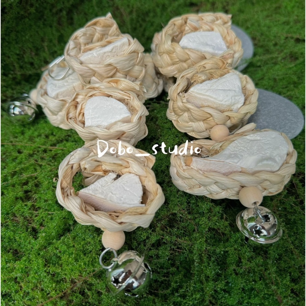 鳥我一下好嗎🍀墨魚骨草編咬串 墨魚骨鳥玩具 中小型鸚鵡 啃咬串 鸚鵡用 墨魚骨 補鈣串 虎皮橫斑 月輪 八哥 鳥籠配件-細節圖3