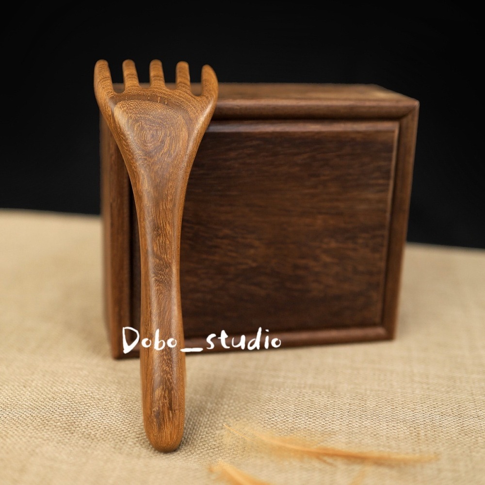 鳥我一下好嗎🍀鹿角按摩梳 檀木按摩梳 點穴撥筋棒 寬齒疏 穴位撥筋 實木經絡梳 全身刮痧 原木頭皮按摩 經絡按摩 撓頭-細節圖7