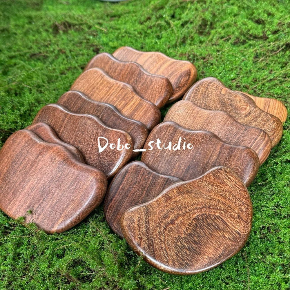 鳥我一下好嗎🍀檀木刮痧板 元寶造型 按摩專用 經絡刮痧板 手部刮痧 肩頸刮痧 刮痧板撥筋 臉部眼部通用-細節圖4