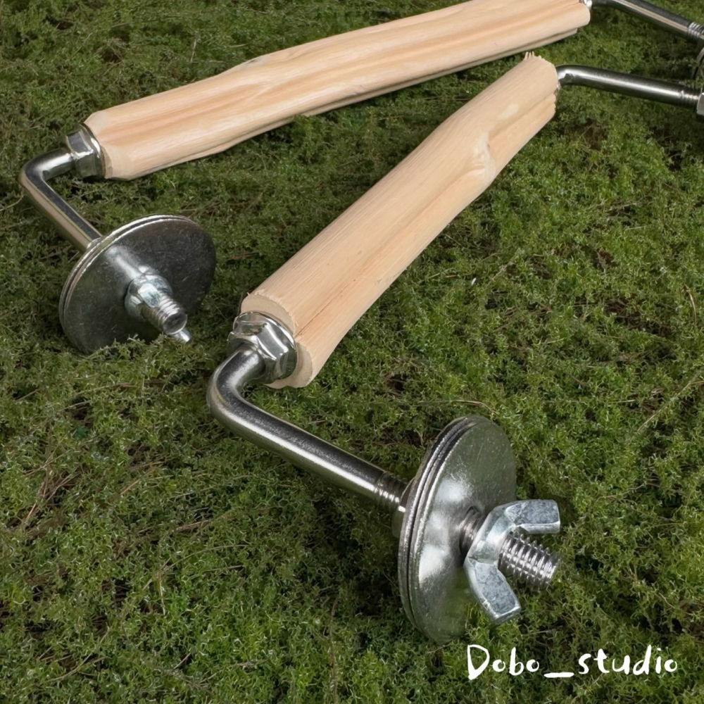 鳥我一下好嗎🍀ㄇ字硬木站杆 鳥類休息站棒 鸚鵡站棍 和尚 凱克 啃咬木站棍 鳥籠配件 鸚鵡棲木休息 木頭攀爬棍 造景-細節圖7