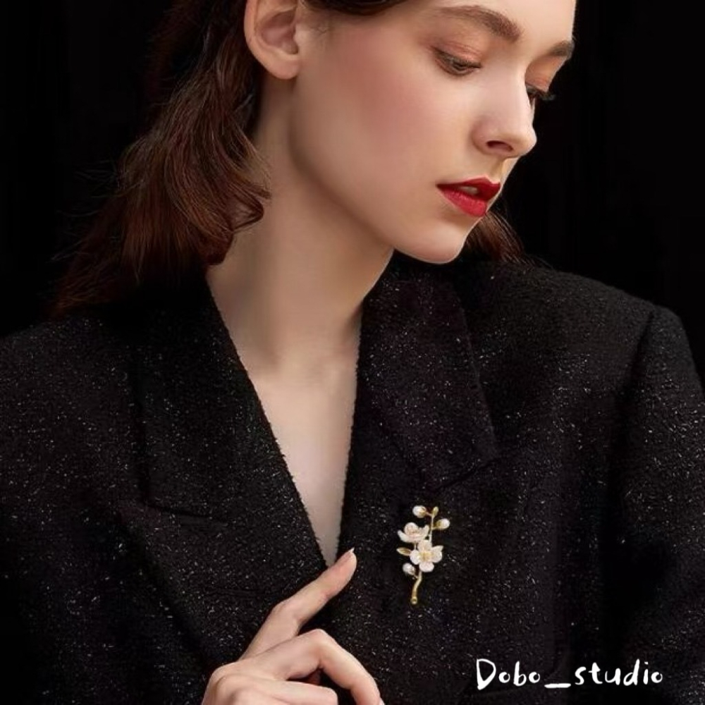 鳥我一下好嗎🍀山茶花胸針 茉莉花胸扣 小胸針 韓式雙葉胸針 宴會胸針 奢華大氣胸針 防走光胸針 袖口暗釦 固定領口胸針-細節圖4