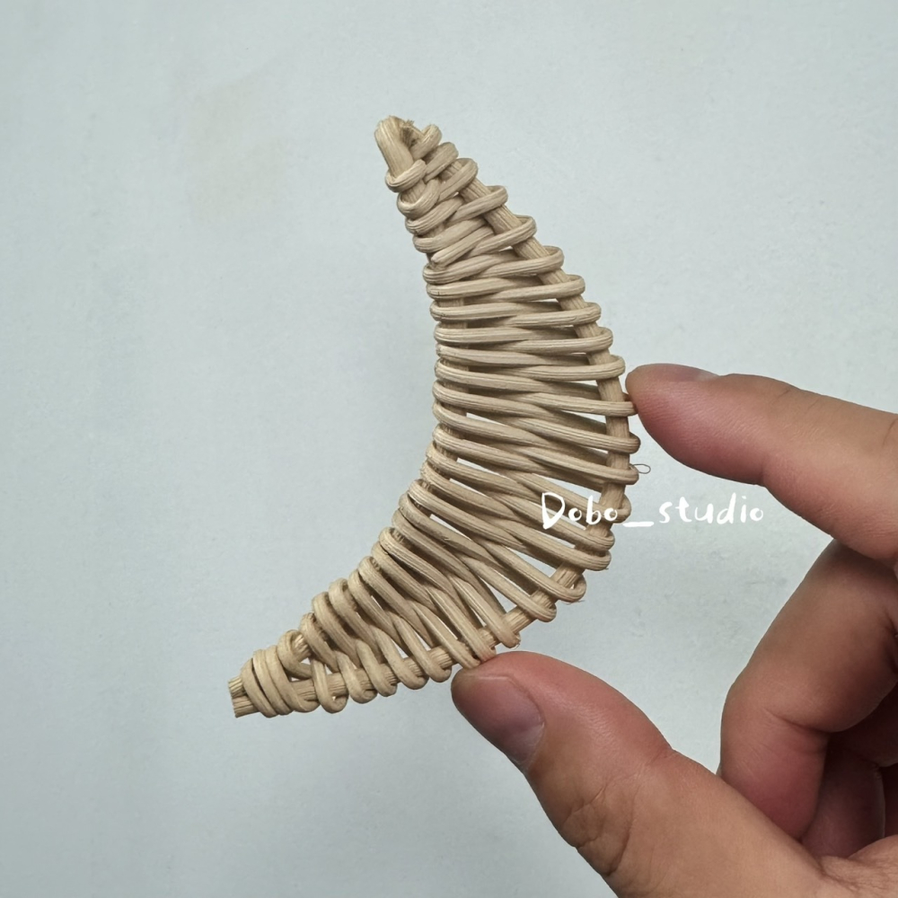 鳥我一下好嗎🍀藤編啃咬月亮 藤編月亮造型 藤編啃咬 小寵藤編玩具 原色藤編 藤編五角星 鵡用藤編玩具 鳥玩具 和尚鸚鵡-細節圖2