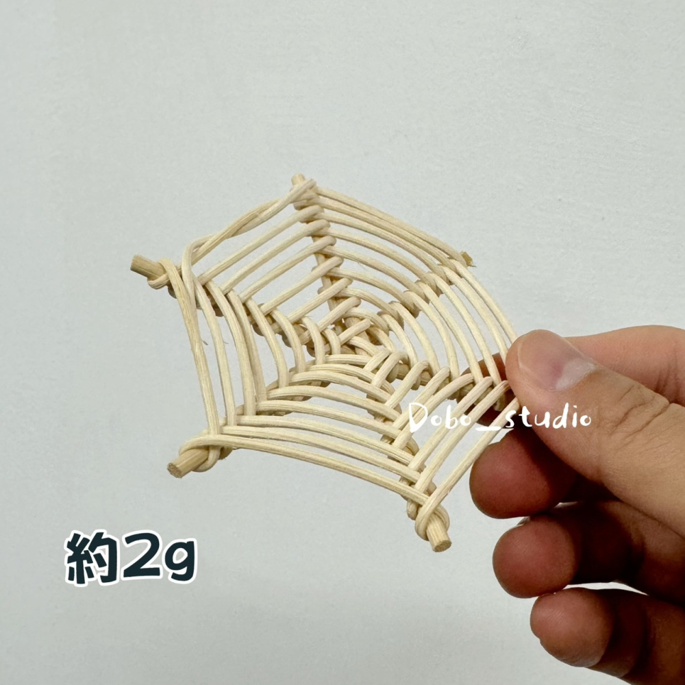 鳥我一下好嗎🍀藤編手工盾牌 藤編蜘蛛網 攀爬抓握 天然藤球 啃咬編織球 編織草編球 倉鼠磨牙 凱克鸚鵡 鸚鵡腳邊玩具-細節圖5