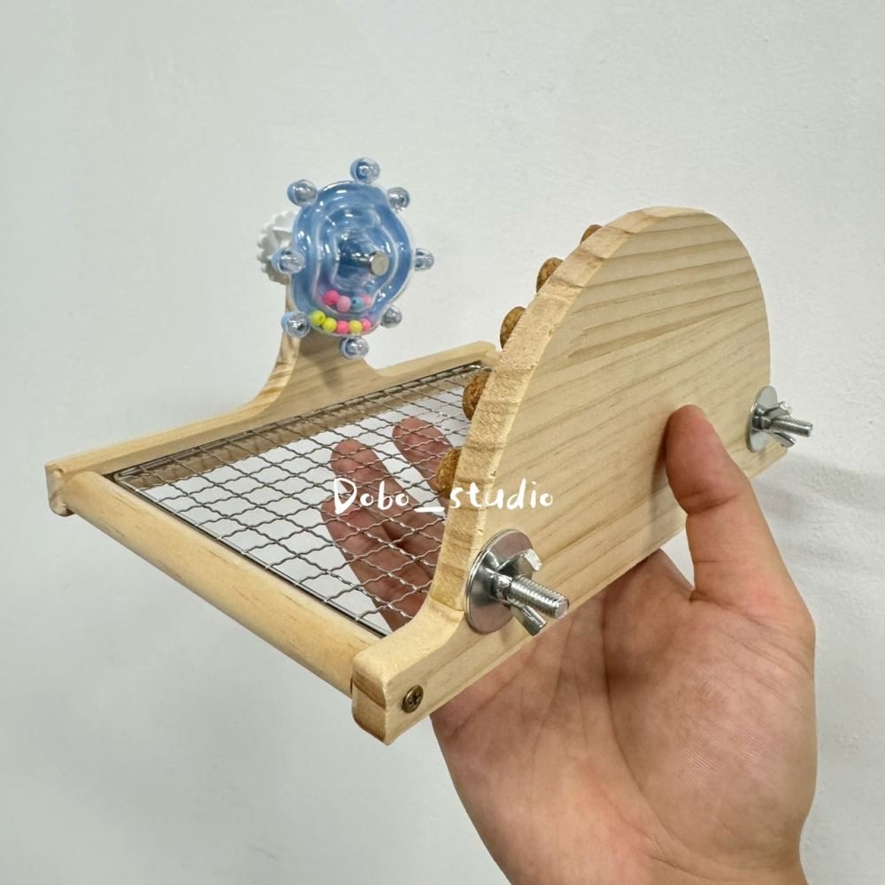 鳥我一下好嗎🍀平台木塞轉轉樂 解悶玩耍平台 旋轉風車 鸚鵡站台 軟木塞轉盤平台 中小型鸚鵡 小寵遊戲木檯 鳥類覓食玩具-細節圖3