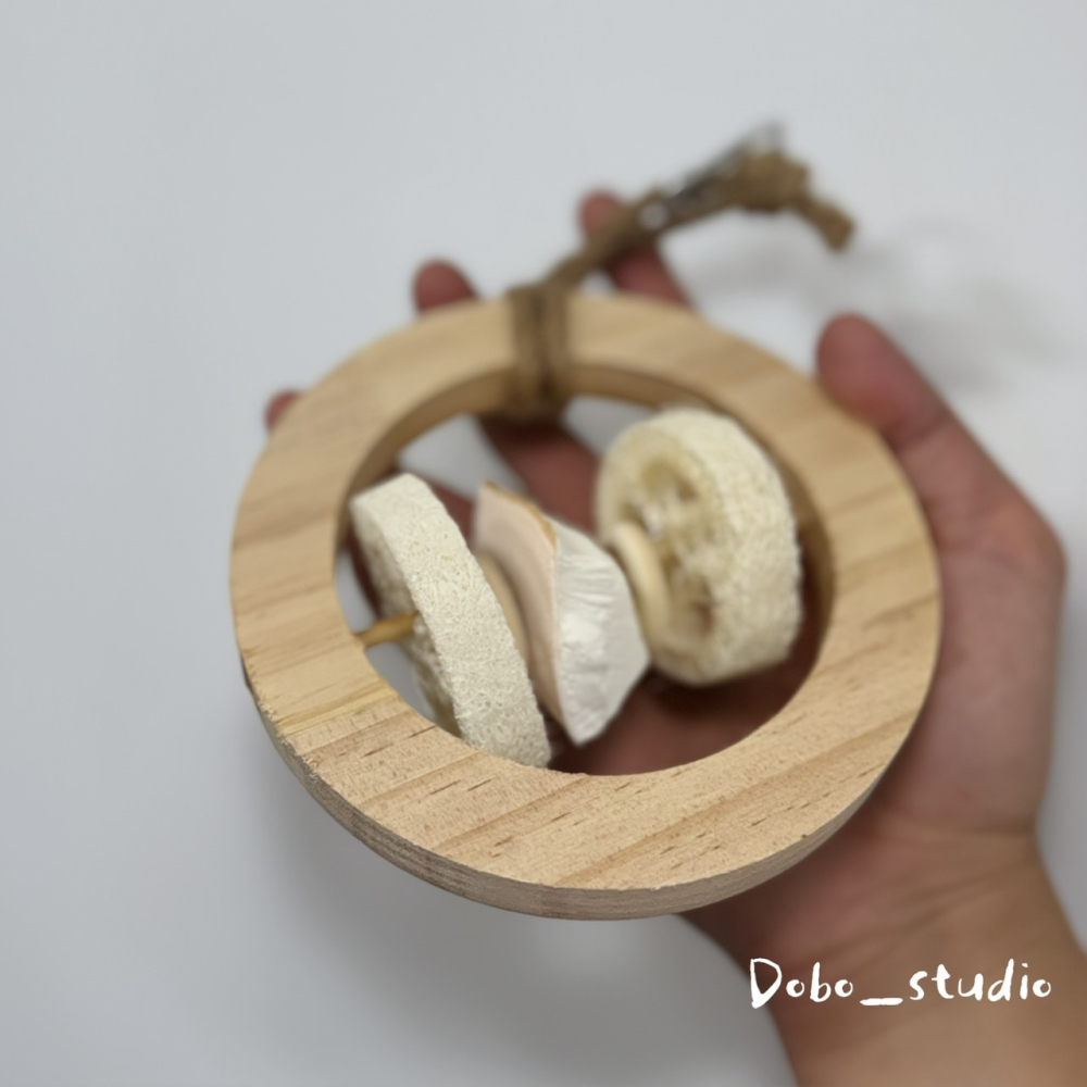 鳥我一下好嗎🍀絲瓜絡墨魚環 鸚鵡啃咬抓握鞦韆 木鞦韆 鸚鵡發洩玩具 鸚鵡磨牙骨 啃咬絲瓜烙 絲瓜墨魚環 情緒發洩玩具-細節圖3