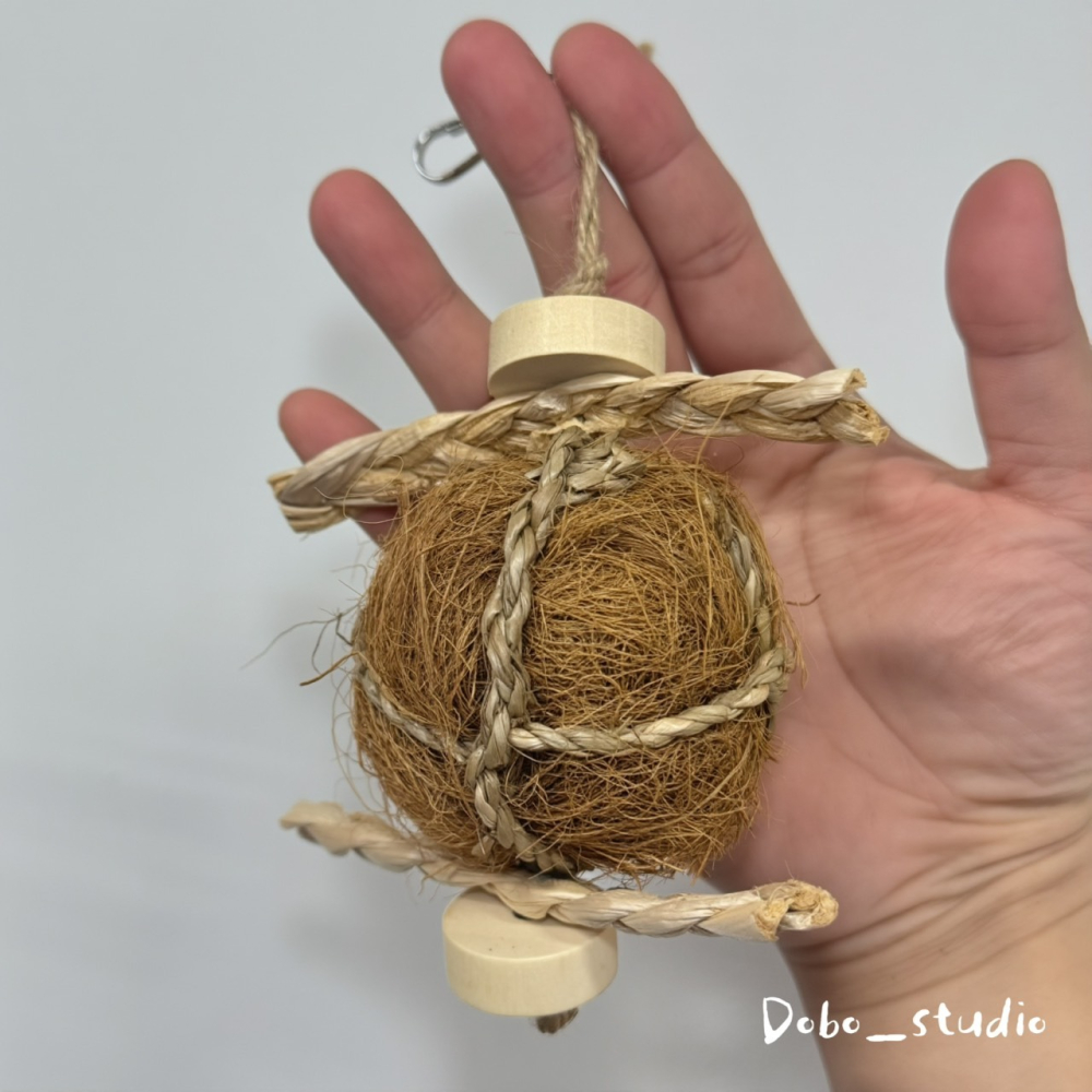 鳥我一下好嗎🍀椰絲啃咬吊球 繩索玩具 椰殼纖維球 鸚鵡啃咬串 和尚鸚鵡 凱克鸚鵡 玄鳳鸚鵡 鸚鵡益智玩具 藤編串-細節圖3