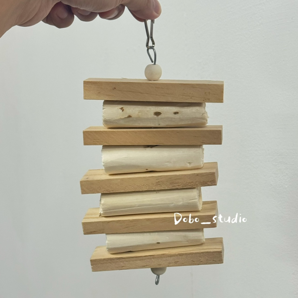 鳥我一下好嗎🍀索拉棒木咬串 鸚鵡啃咬索拉棒 軟木啃咬 原木玩具 巴丹 金剛鸚鵡玩具 緩解鸚鵡焦慮 鳥籠裝飾布置 鳥吊串-細節圖6