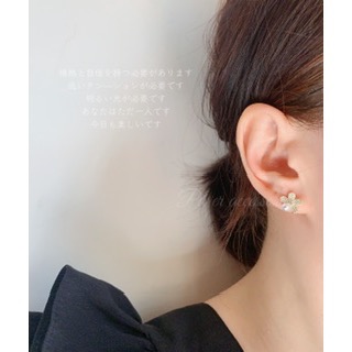 東大門｜滿鑽花朵珍珠耳針-細節圖2