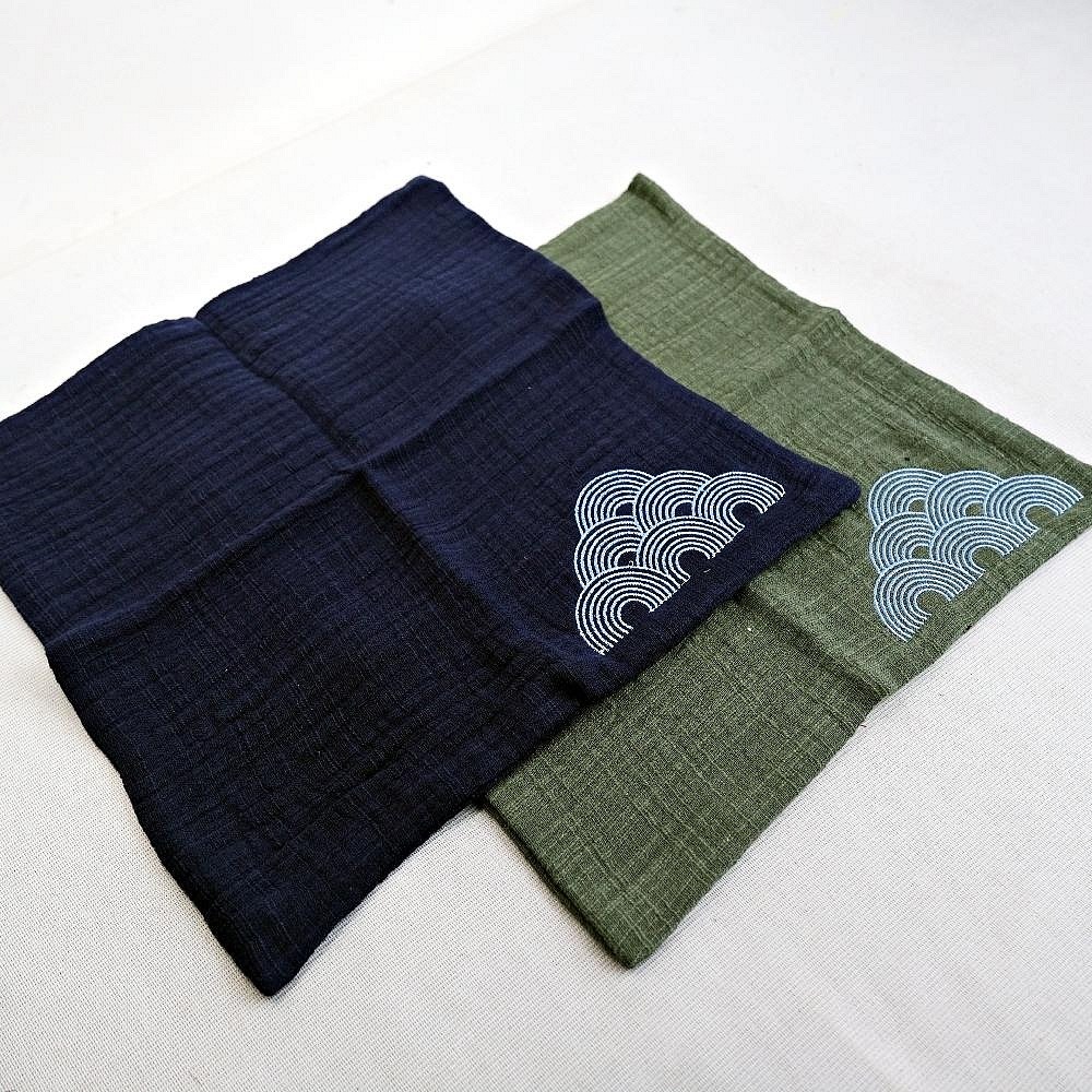 【全館滿599免運】日式刺繡祥雲棉麻茶巾 雙層加厚吸水 全手工 養壺茶布 禪意功夫 19*28CM【自在坊茶具】-細節圖2