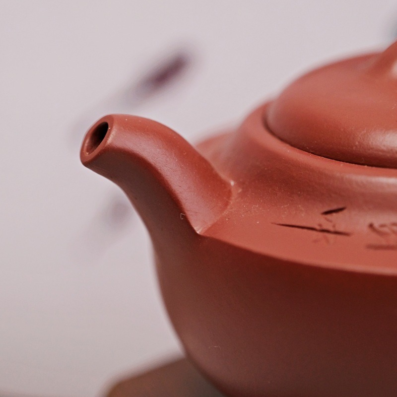 【全館滿599免運】茶壼 紫砂壼【純手工大紅袍福氣滿滿紫砂壺套組】工藝師周戀手作 原礦紫砂 出湯順暢【自在坊茶具】-細節圖6