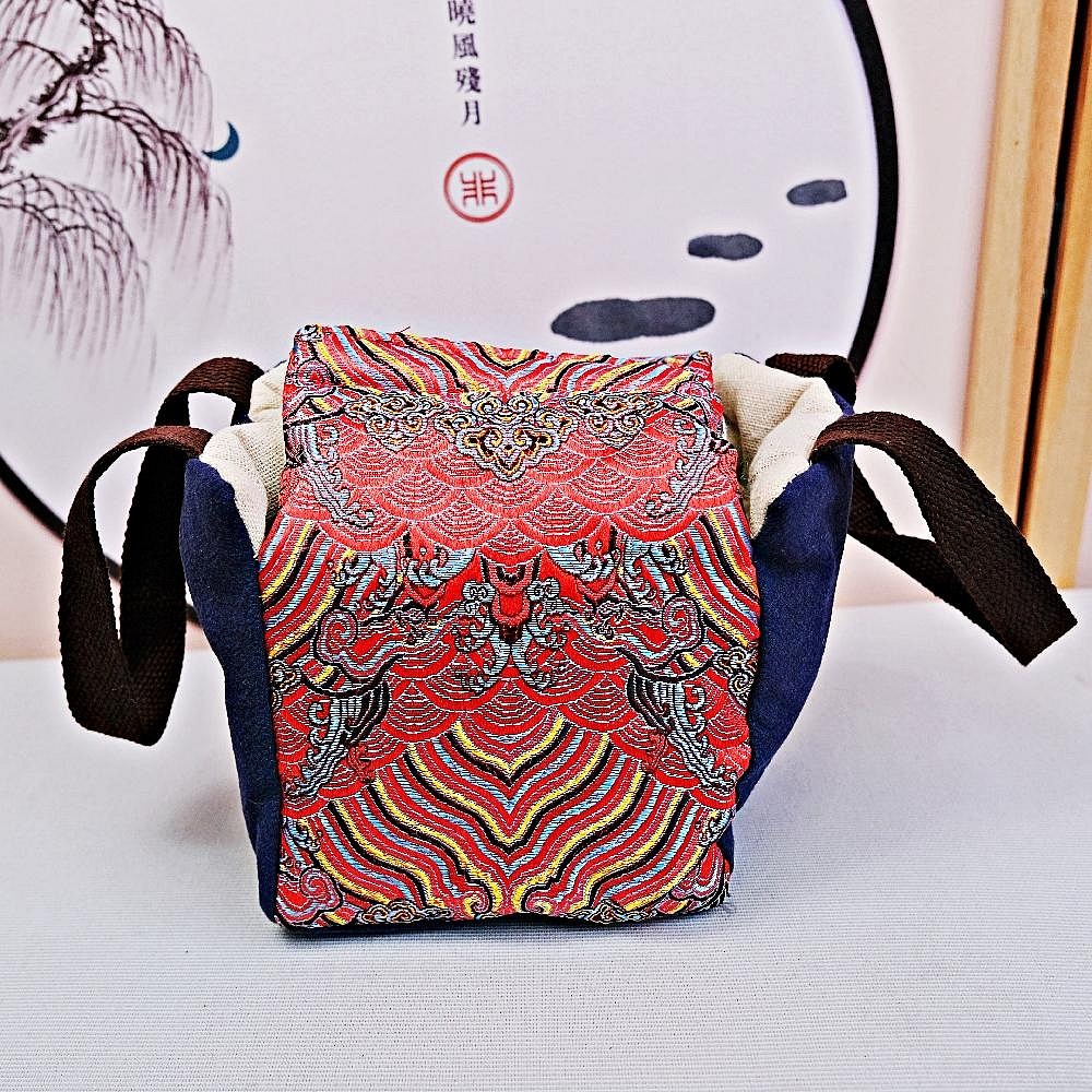 【全館滿599免運】一壺四杯款 提帶式刺繡棉布壺套 收納麻棉布包 麻布保護套 外出壺套 棉布杯套【自在坊茶具】-細節圖2