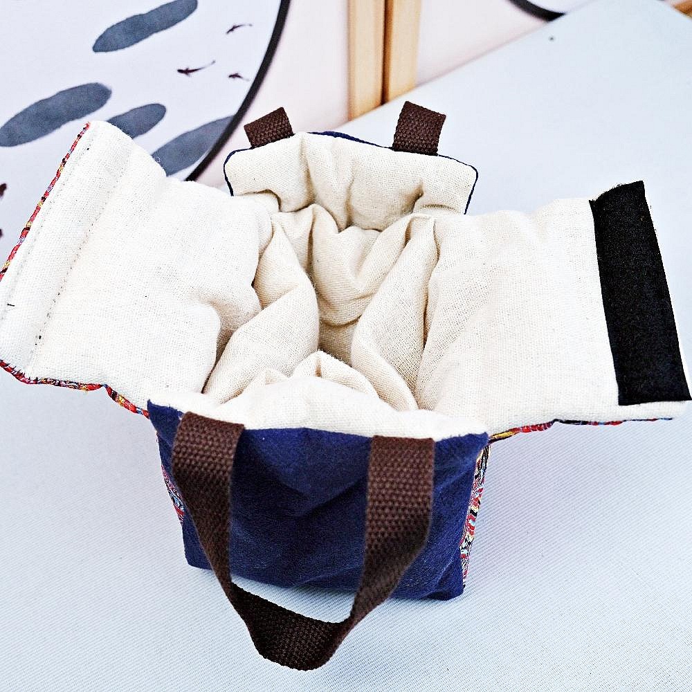 【全館滿599免運】一壺四杯款 提帶式刺繡棉布壺套 收納麻棉布包 麻布保護套 外出壺套 棉布杯套【自在坊茶具】-細節圖6
