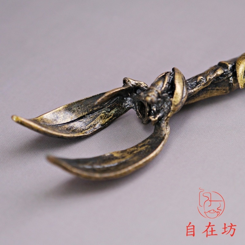 【全館滿599免運】壺叉 青桐 / 紅桐蟬竹節壺叉 壺夾 鐵壺蓋叉 銅制壺夾【自在坊茶具】-細節圖5