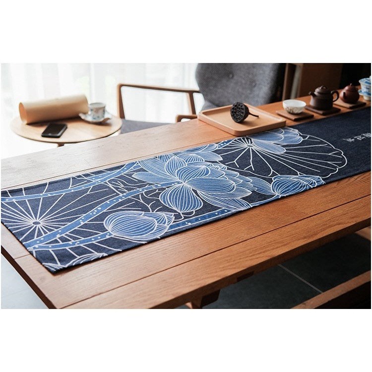 【全館滿599免運】日式和風棉麻桌旗 鯉魚.鯤鯨.翔鶴.蓮花四款茶席 天然染料 手工漂染 獨一無二【自在坊茶具】-細節圖7