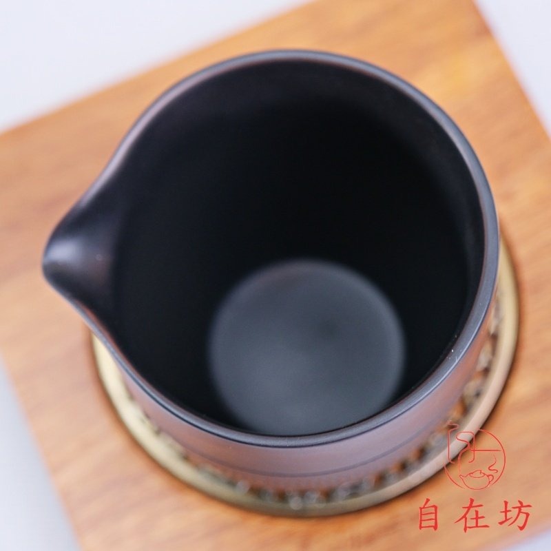 【自在坊茶具】紫陶圓潤茶海230ml 紫陶直筒茶海200ml 茶海 紫陶公道杯 陶瓷茶海 分茶器【滿599免運】-細節圖5