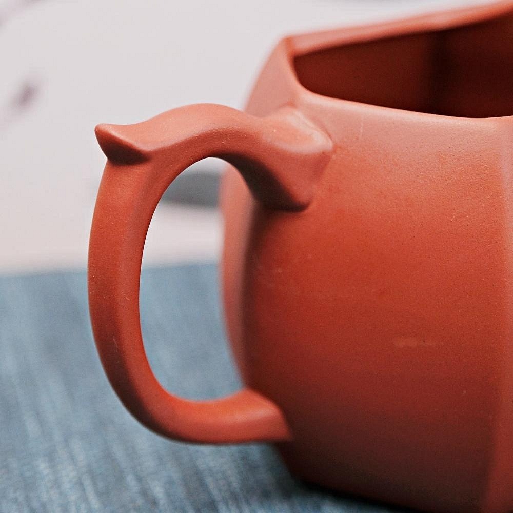 【全館滿599免運】茶海 分茶器【手工紫砂六方茶海】六方公道杯260ML 分茶器【清水泥六方茶漏】【自在坊茶具】-細節圖5